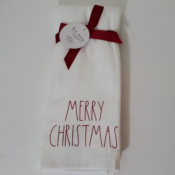 🆕️ Rae Dunn Christmas Kitchen Towels Set of 2 - Picture 3 of 10